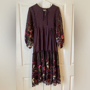 Like new Midi dress